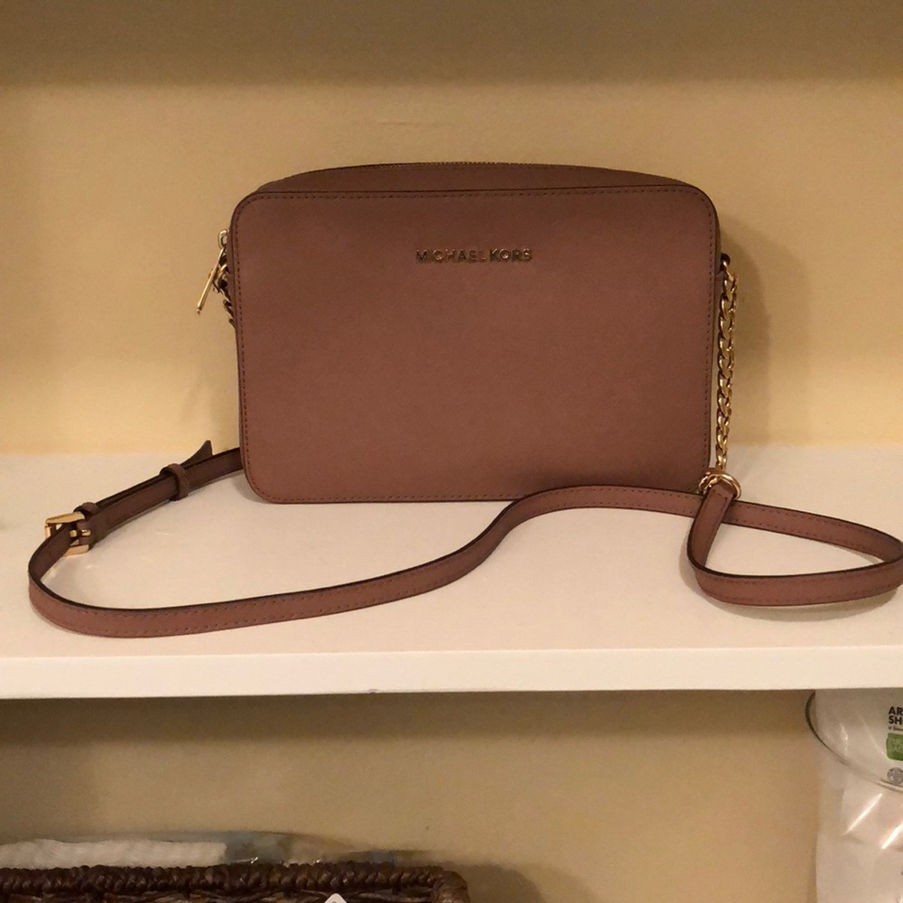 MK Crossbody 🎀